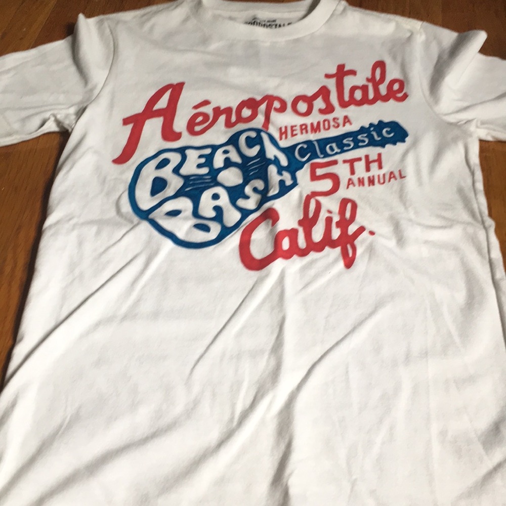 NWOT Aeropostale tee